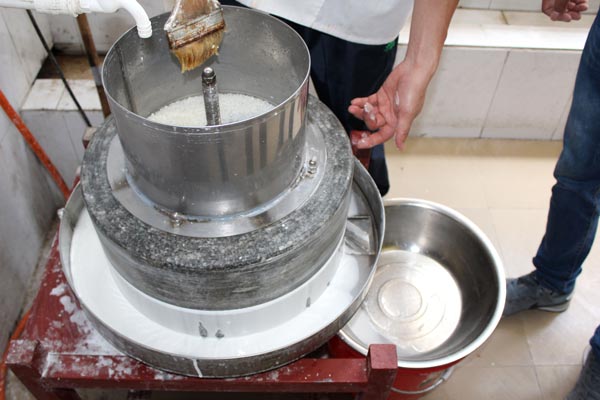 做肠粉米浆的大米要泡多久才能磨浆